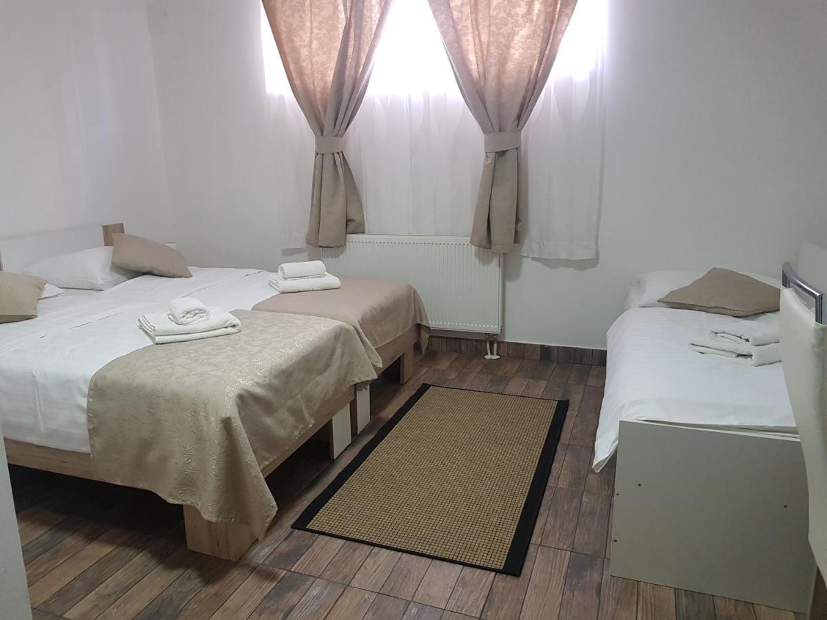 Guesthouse Dubai Zagreb Ngoại thất bức ảnh