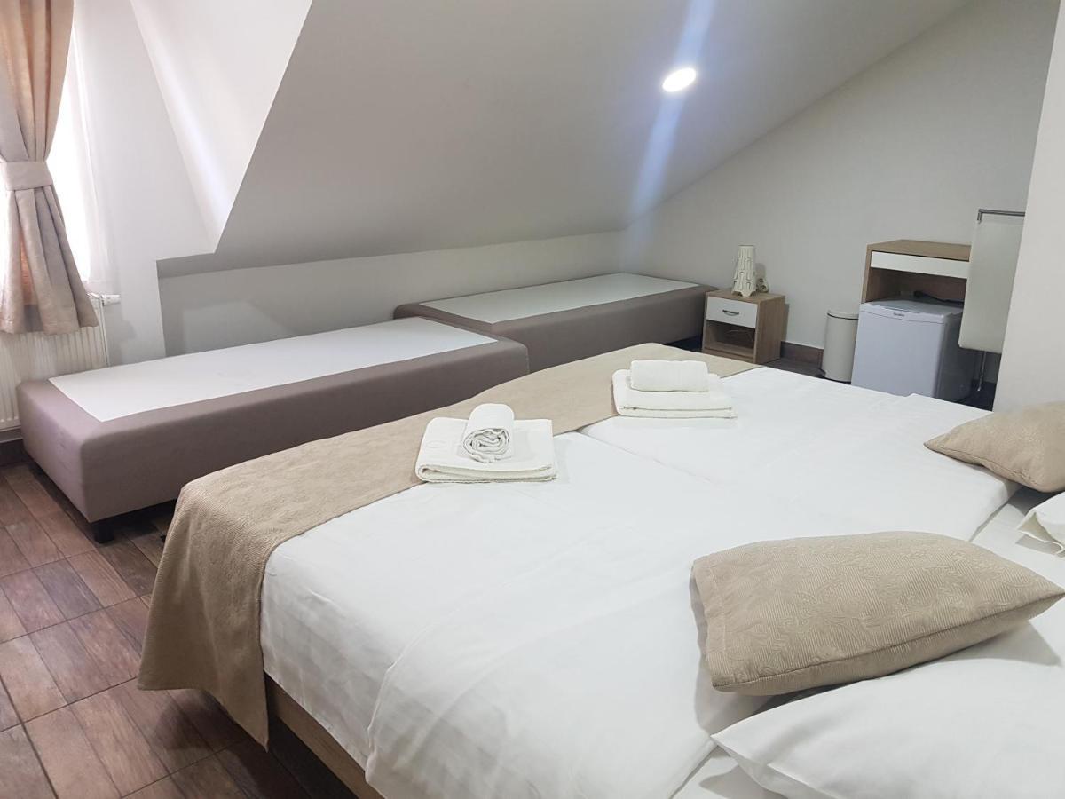 Guesthouse Dubai Zagreb Ngoại thất bức ảnh